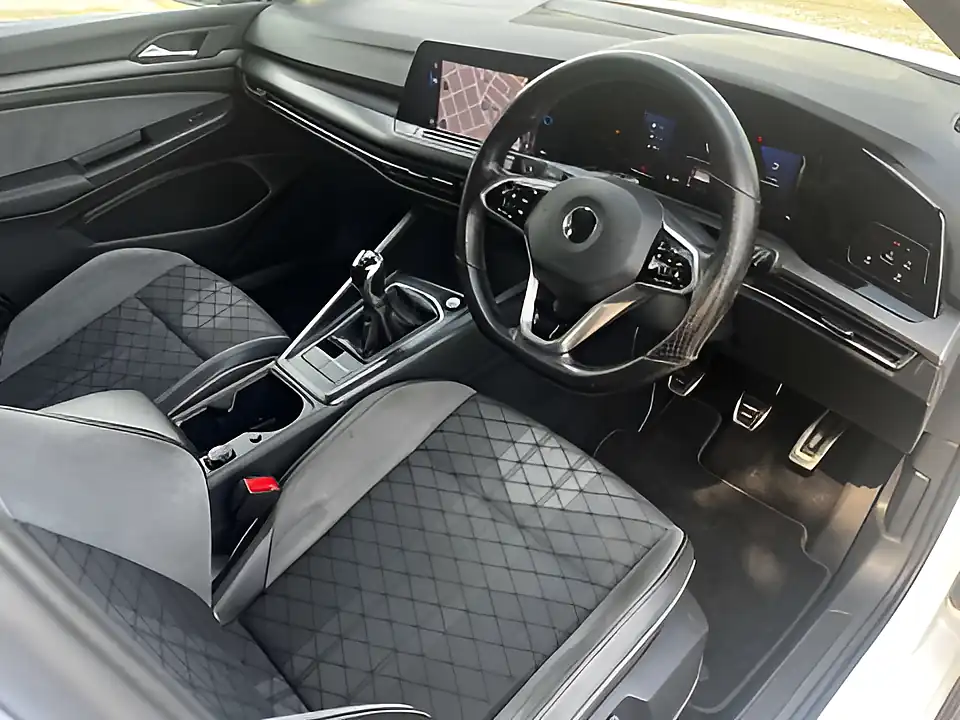 Used 2020 Volkswagen Golf R-Line White - Interior and Exterior details 15