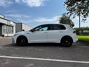 Used 2020 Volkswagen Golf R-Line White - Interior and Exterior details 2
