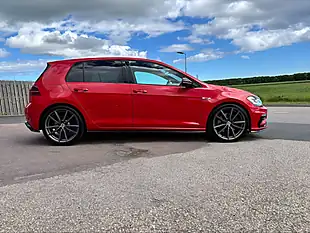 Used 2020 Volkswagen Golf R Red - Interior and Exterior details 12