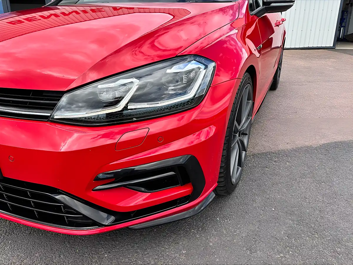Used 2020 Volkswagen Golf R Red - Interior and Exterior details 9