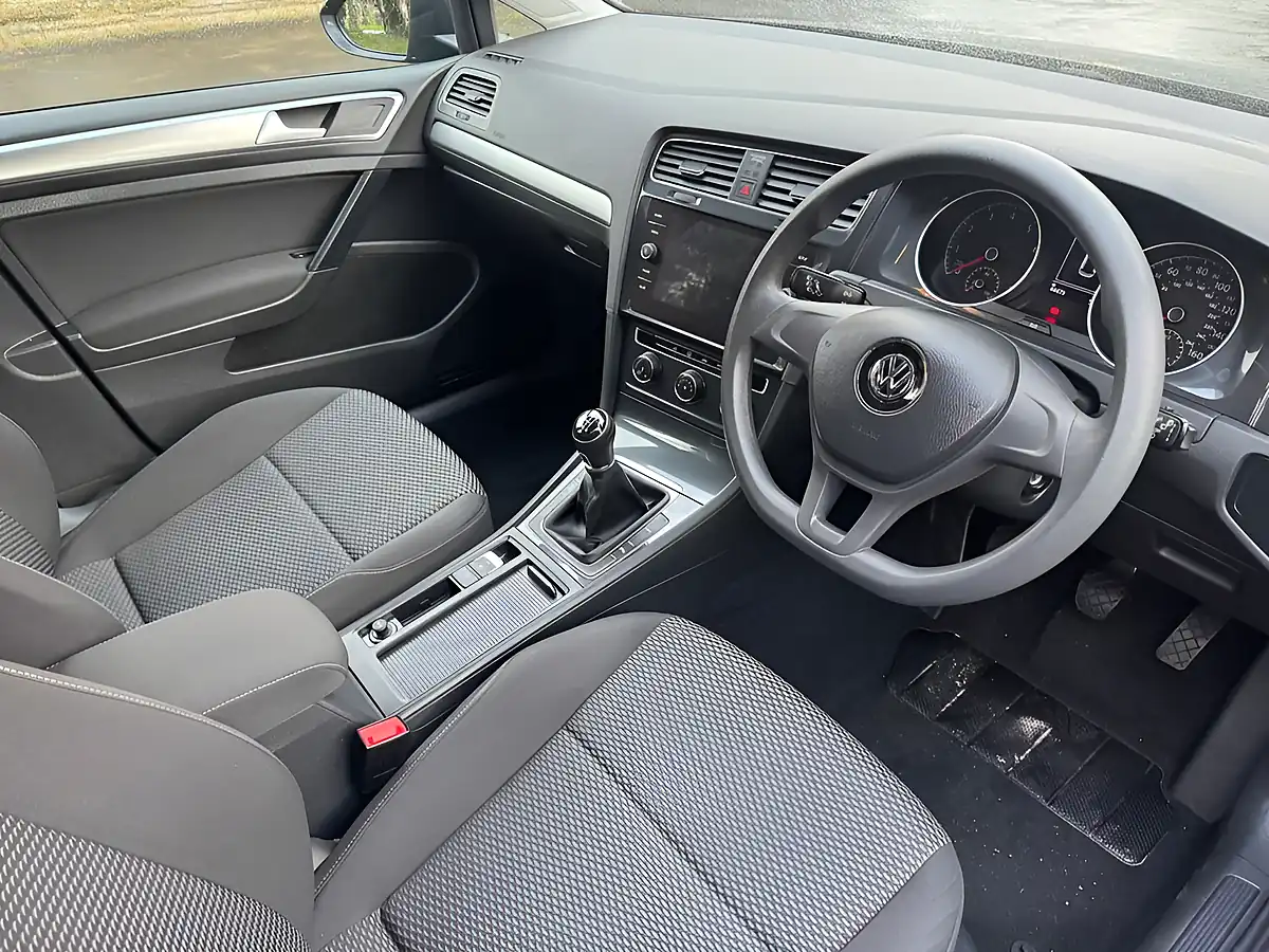 Used 2020 Volkswagen Golf S Urano Grey - Interior and Exterior details 10