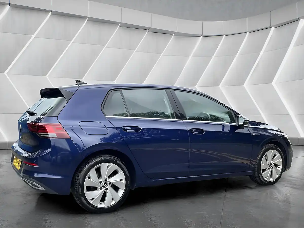 Used 2020 Volkswagen Golf Style Blue - Interior and Exterior details 6