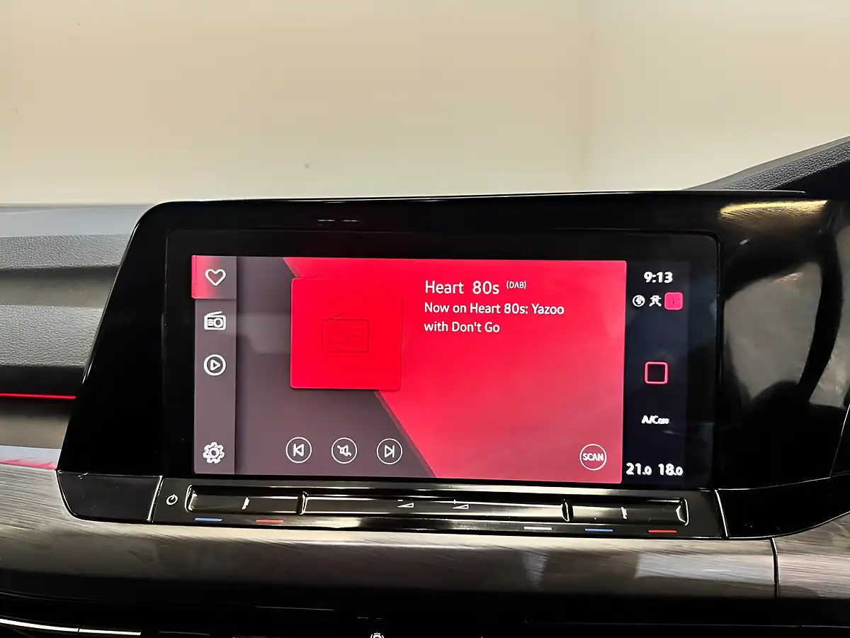 Used 2020 Volkswagen Golf Style White - Interior and Exterior details 15