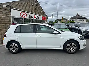 Used 2020 Volkswagen Golf White - Interior and Exterior details 4