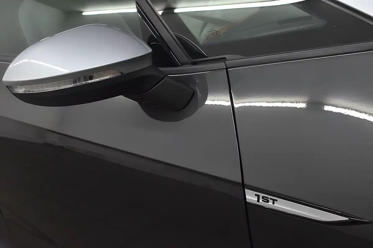 Used 2020 Volkswagen ID.3 1ST Edition Grey - Interior and Exterior details 16