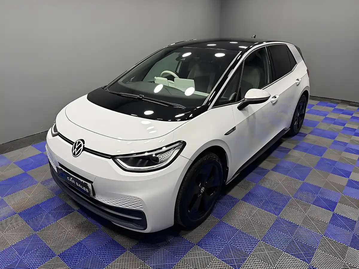Used 2020 Volkswagen ID.3 Pro Performance 1ST Edition Glacier White - Interior and Exterior details 11
