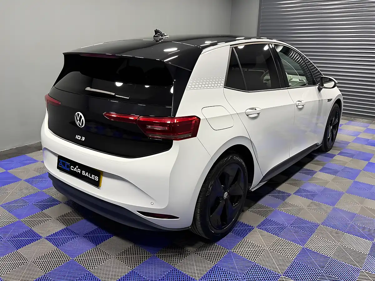 Used 2020 Volkswagen ID.3 Pro Performance 1ST Edition Glacier White - Interior and Exterior details 13
