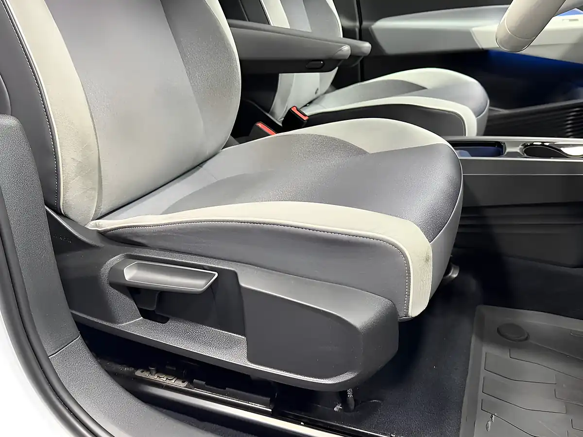 Used 2020 Volkswagen ID.3 Pro Performance 1ST Edition Glacier White - Interior and Exterior details 19