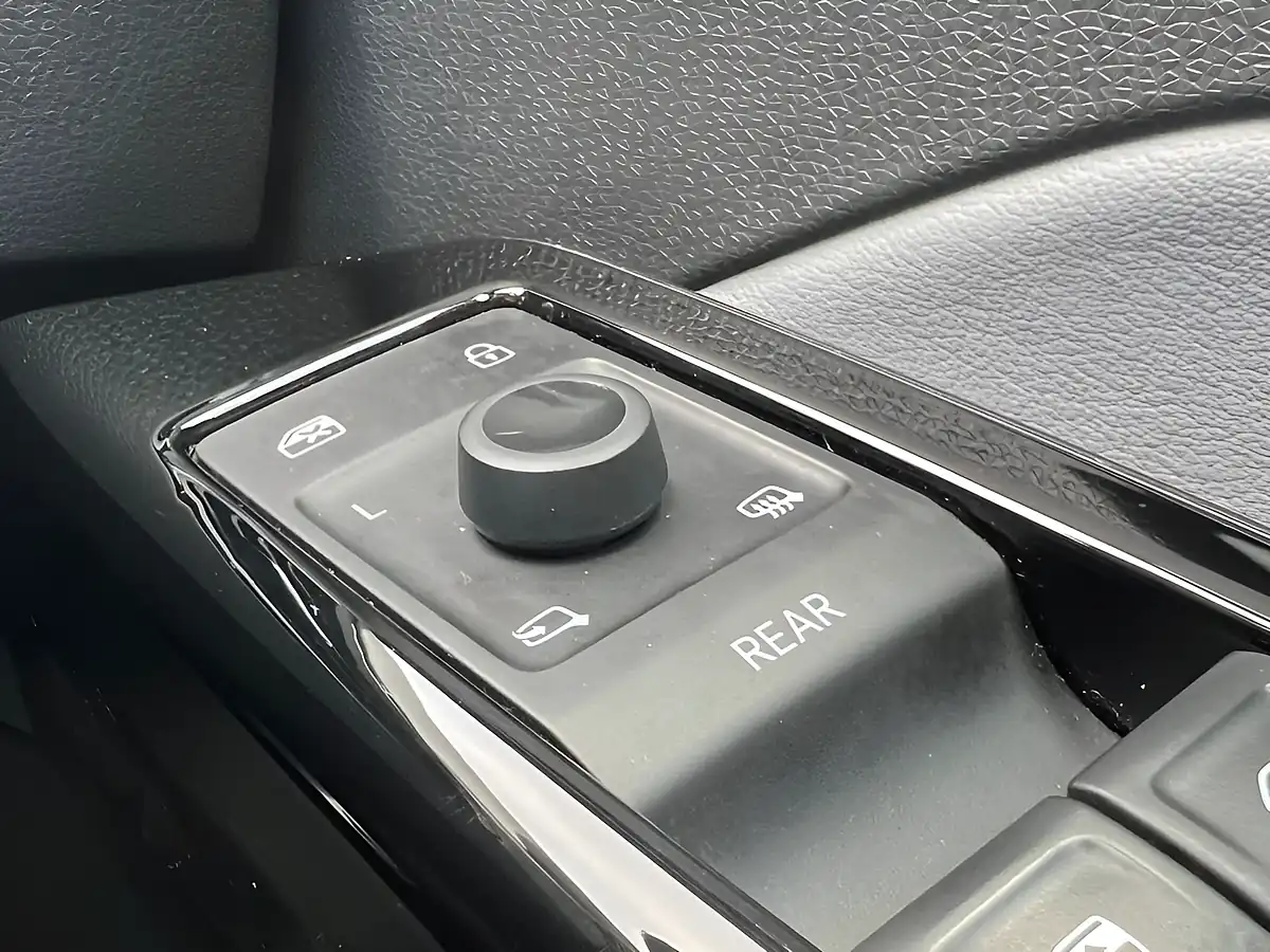 Used 2020 Volkswagen ID.3 Pro Performance 1st Edition Grey - Interior and Exterior details 20