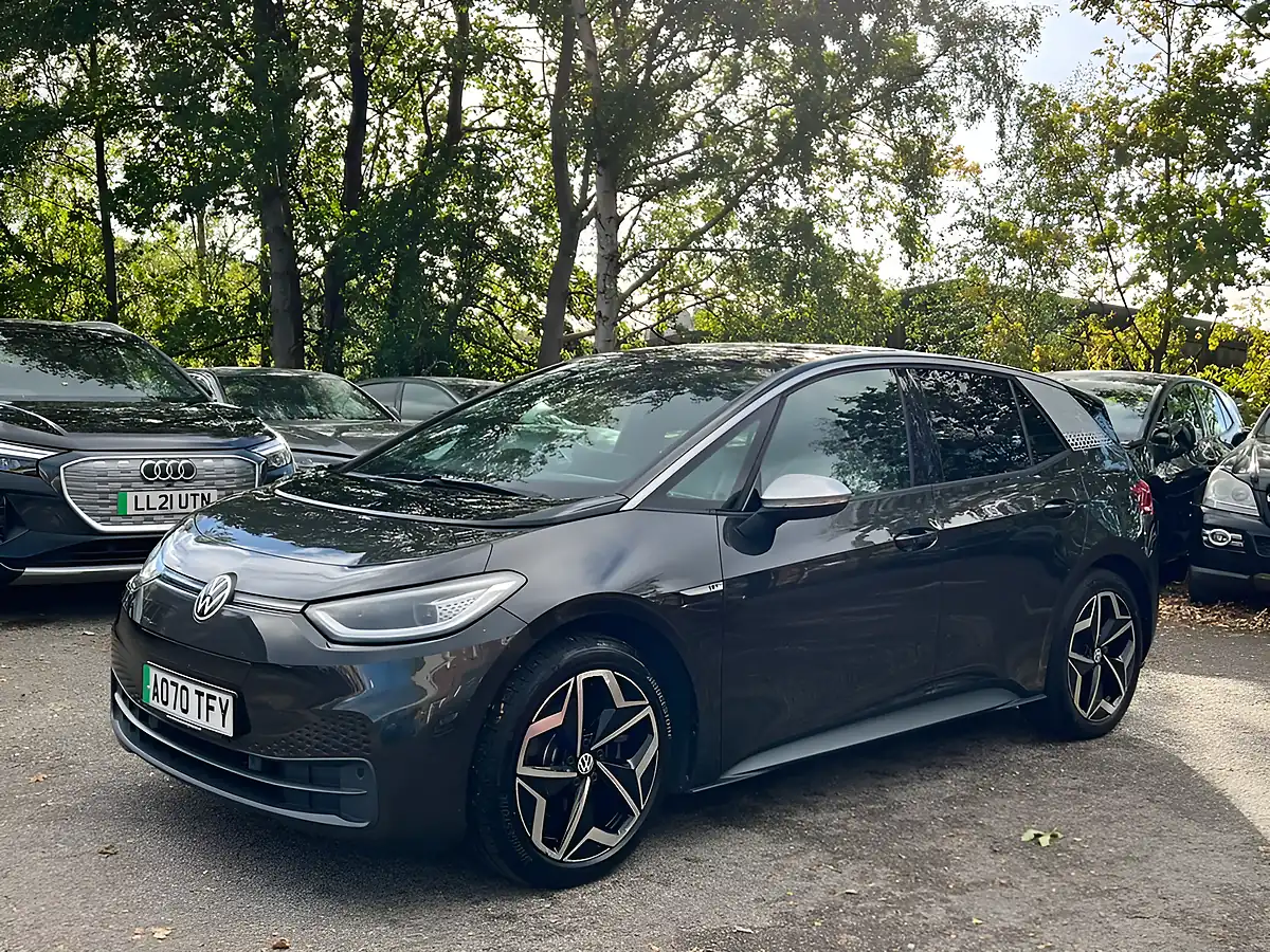Used 2020 Volkswagen ID.3 Pro Performance 1st Edition Grey - Interior and Exterior details 3