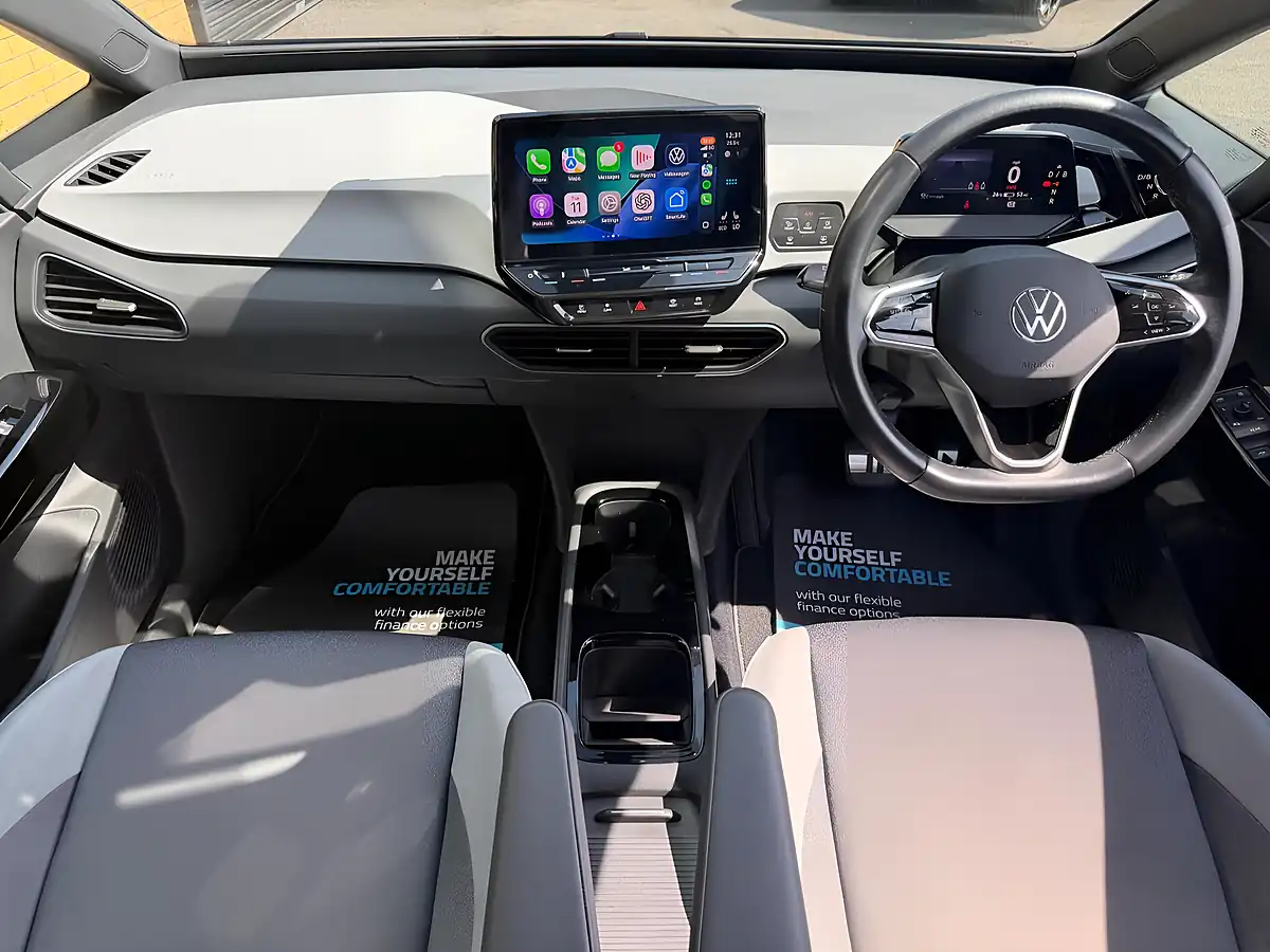 Used 2020 Volkswagen ID.3 Pro Performance Family White - Interior and Exterior details 3