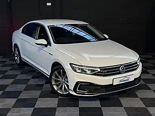 Used 2020 Volkswagen Passat Advance Pure White - Interior and Exterior details 10
