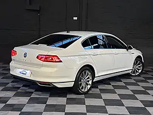 Used 2020 Volkswagen Passat Advance Pure White - Interior and Exterior details 12