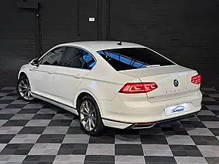 Used 2020 Volkswagen Passat Advance Pure White - Interior and Exterior details 19