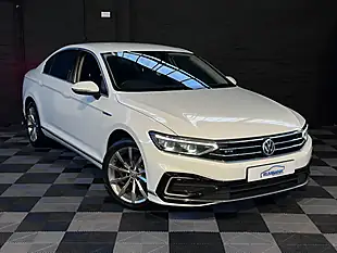 Used 2020 Volkswagen Passat Advance Pure White - Interior and Exterior details 9