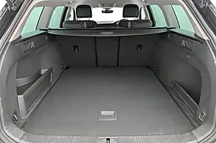 Used 2020 Volkswagen Passat Gte Grey - Interior and Exterior details 11