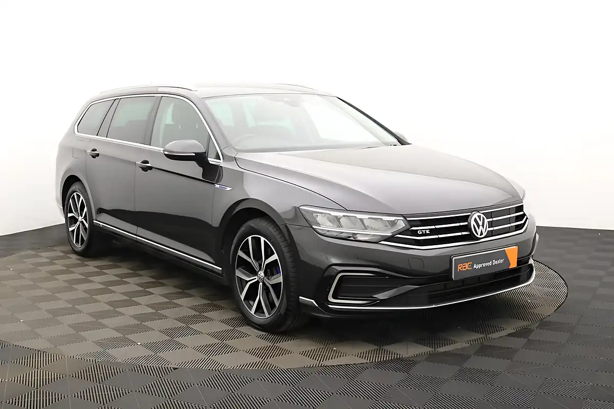 Used 2020 Volkswagen Passat Gte Grey - Interior and Exterior details 6