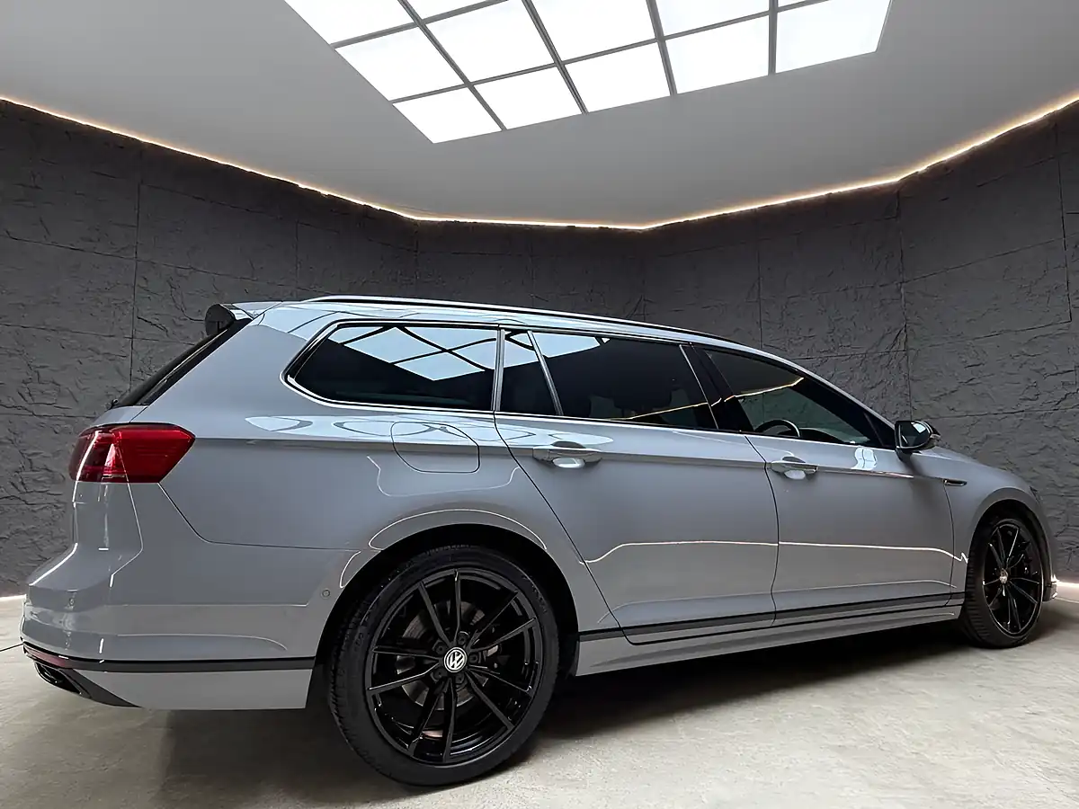Used 2020 Volkswagen Passat R-Line Edition Grey - Interior and Exterior details 14