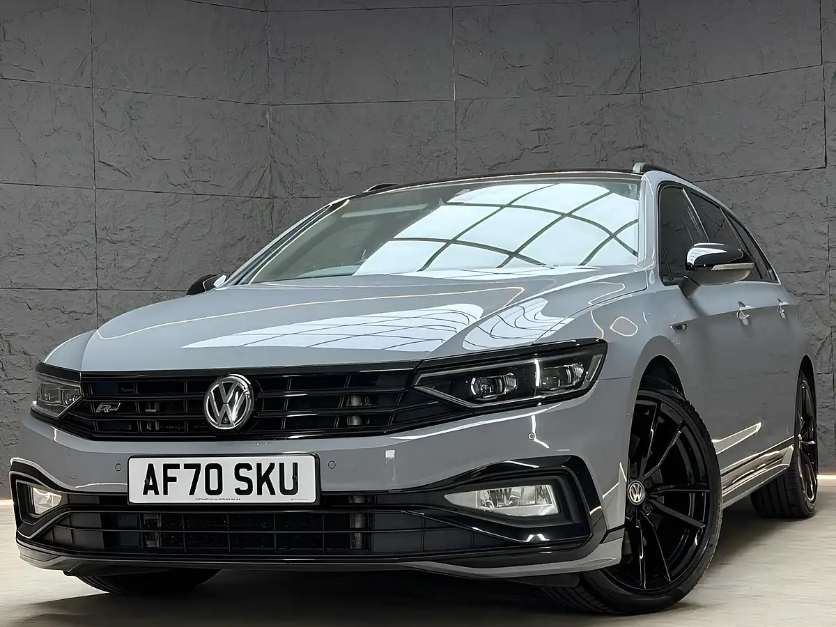 Used 2020 Volkswagen Passat R-Line Edition Grey - Interior and Exterior details 4