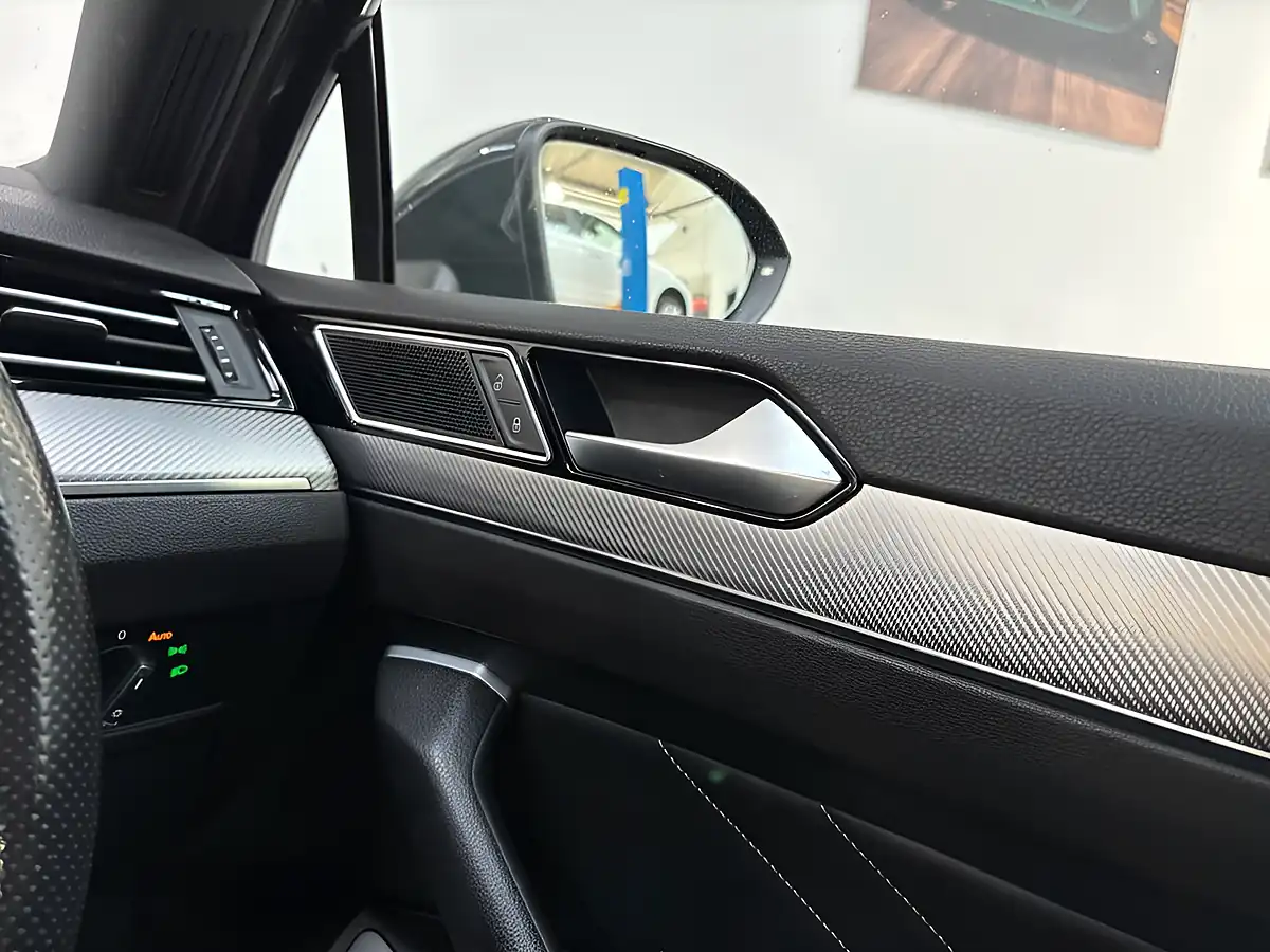 Used 2020 Volkswagen Passat R-Line Grey - Interior and Exterior details 17