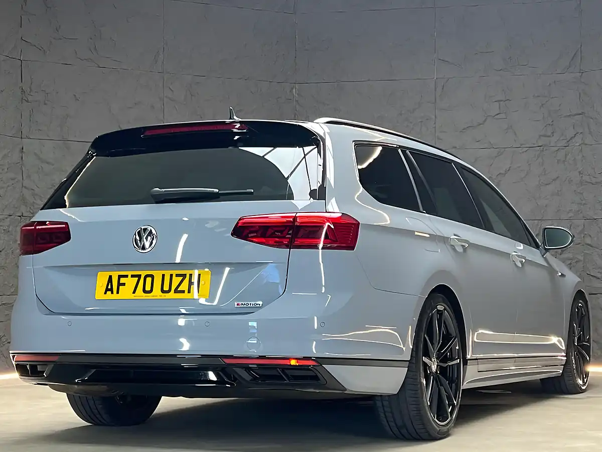 Used 2020 Volkswagen Passat R-Line Urano Grey - Interior and Exterior details 13