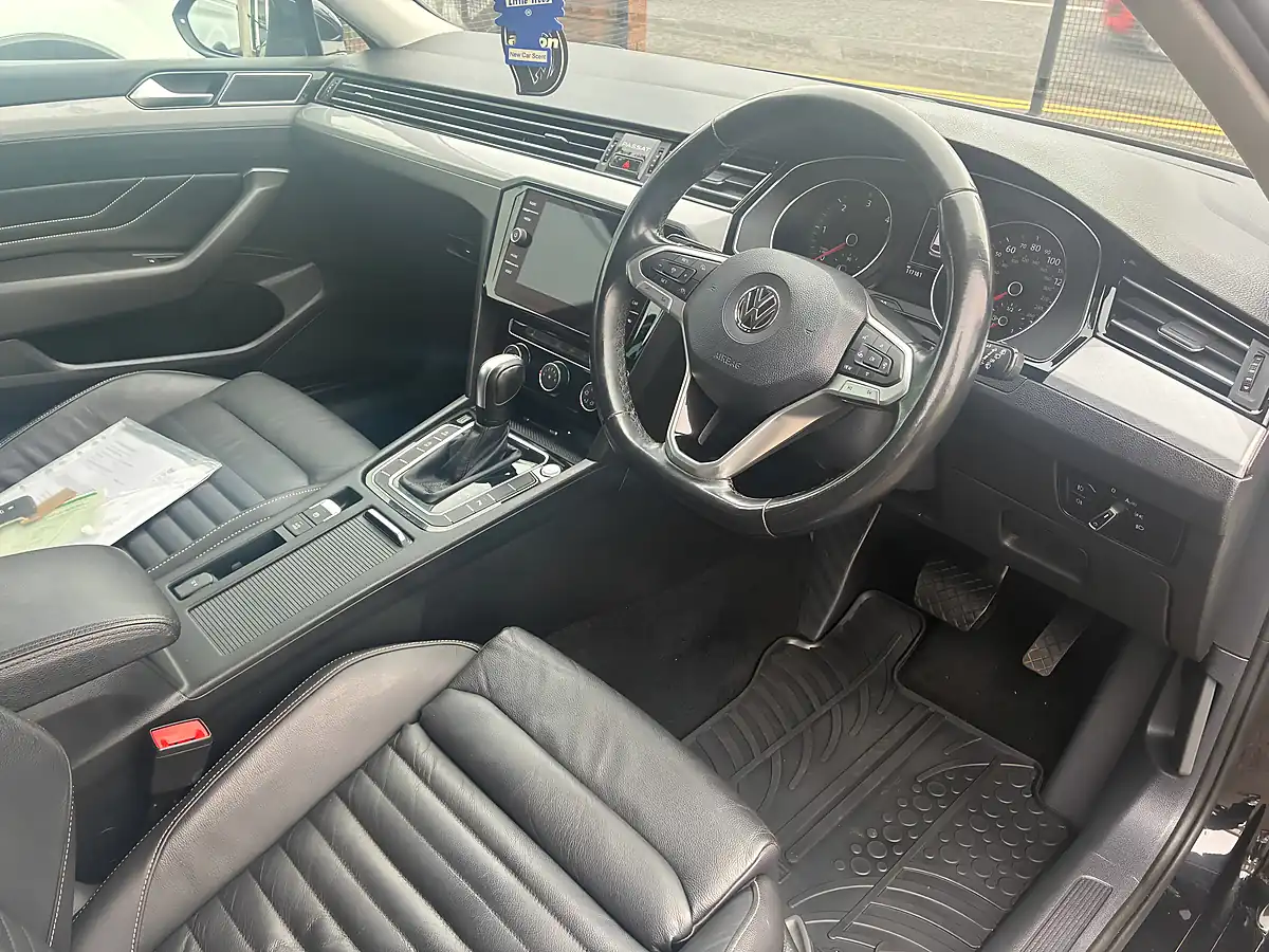 Used 2020 Volkswagen Passat Sel Black - Interior and Exterior details 13