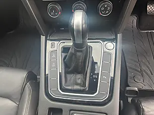 Used 2020 Volkswagen Passat Sel Black - Interior and Exterior details 15