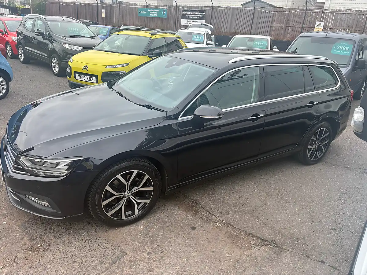 Used 2020 Volkswagen Passat Sel Black - Interior and Exterior details 5