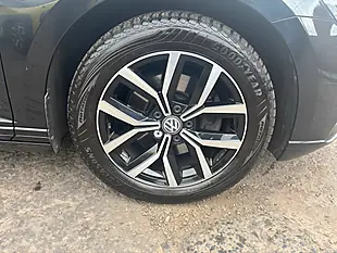 Used 2020 Volkswagen Passat Sel Black - Interior and Exterior details 8