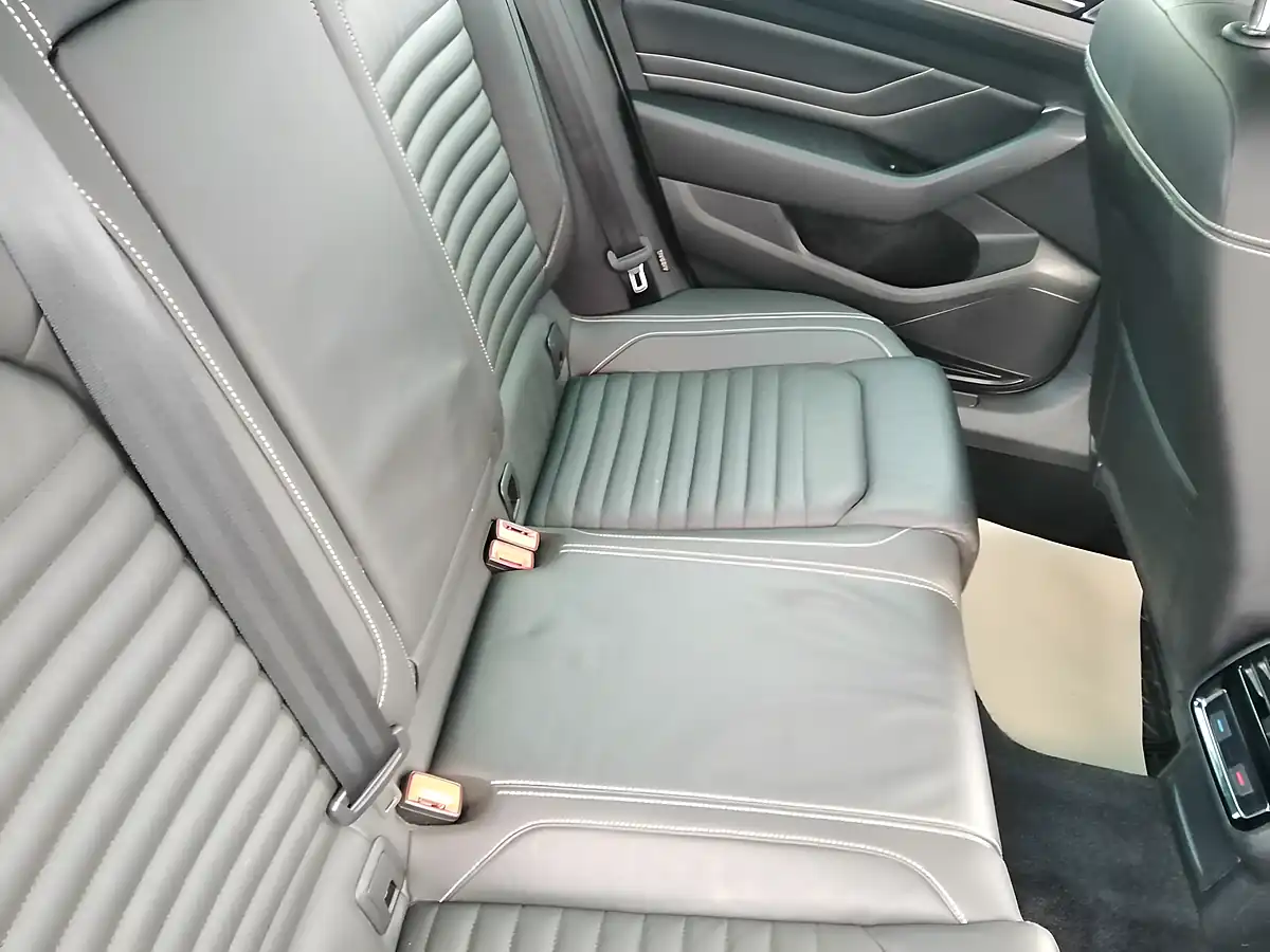 Used 2020 Volkswagen Passat Sel Silver - Interior and Exterior details 13