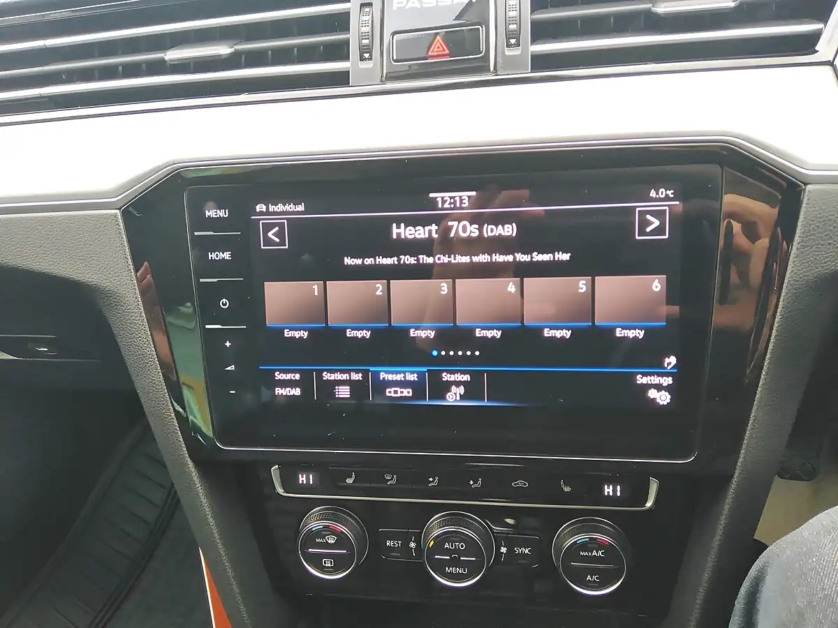 Used 2020 Volkswagen Passat Sel Silver - Interior and Exterior details 17