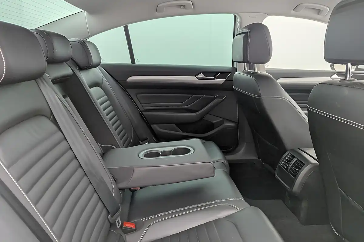 Used 2020 Volkswagen Passat Sel White - Interior and Exterior details 13