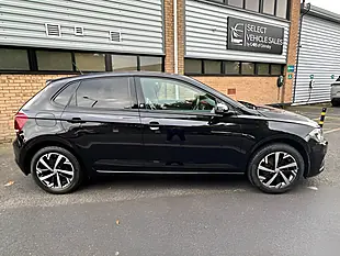 Used 2020 Volkswagen Polo Beats Deep Black Pearl Effect - Interior and Exterior details 2