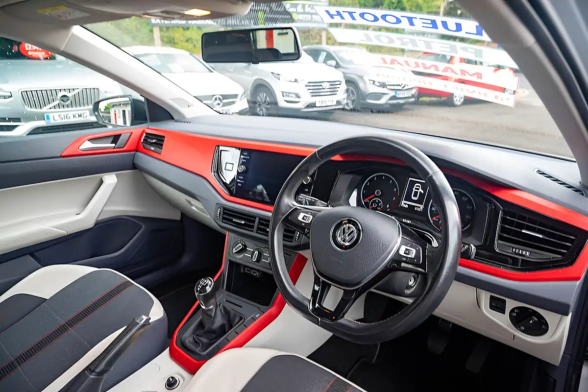 Used 2020 Volkswagen Polo Beats Evo White Silver - Interior and Exterior details 10