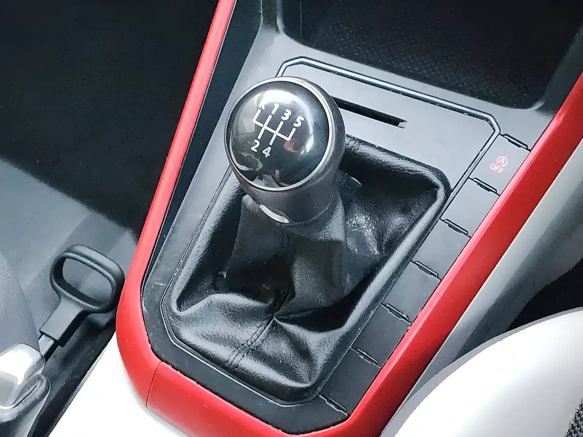 Used 2020 Volkswagen Polo Beats Red - Interior and Exterior details 13