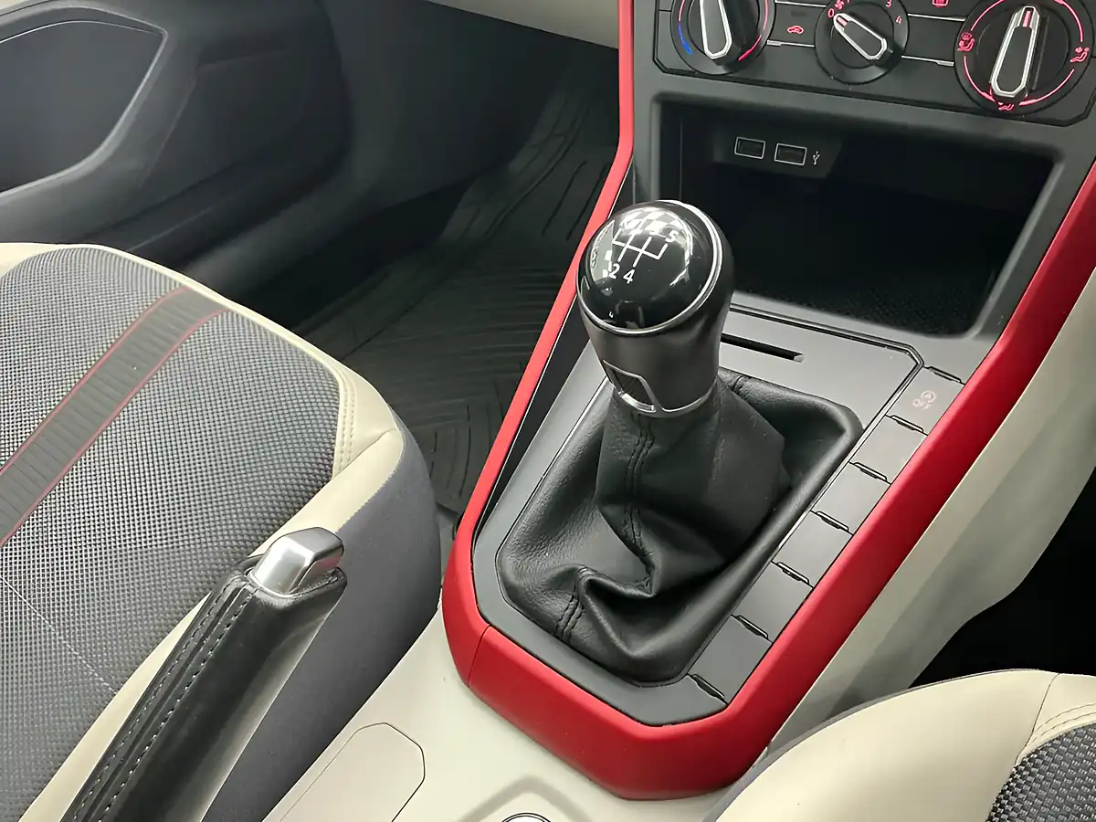 Used 2020 Volkswagen Polo Beats Silver - Interior and Exterior details 15