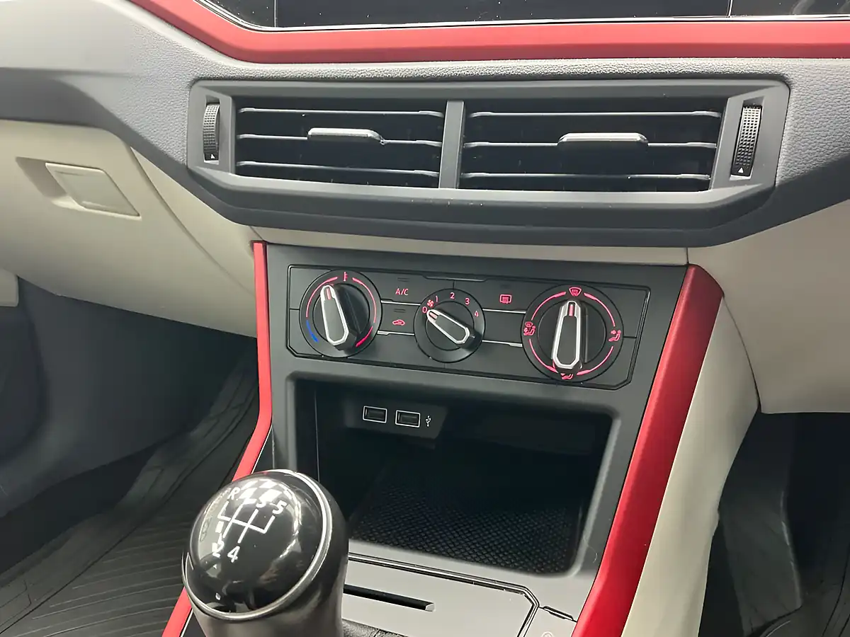 Used 2020 Volkswagen Polo Beats Silver - Interior and Exterior details 16