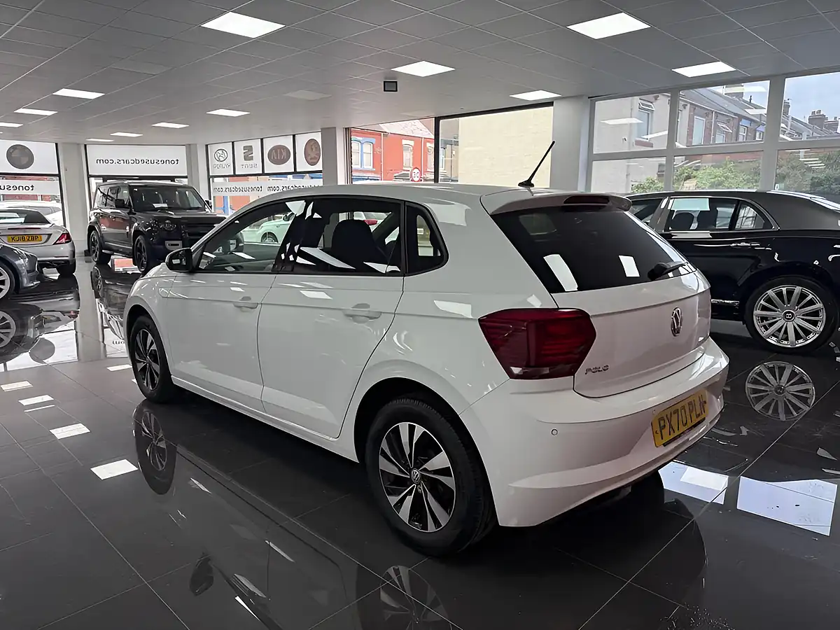 Used 2020 Volkswagen Polo Evo Match White - Interior and Exterior details 11
