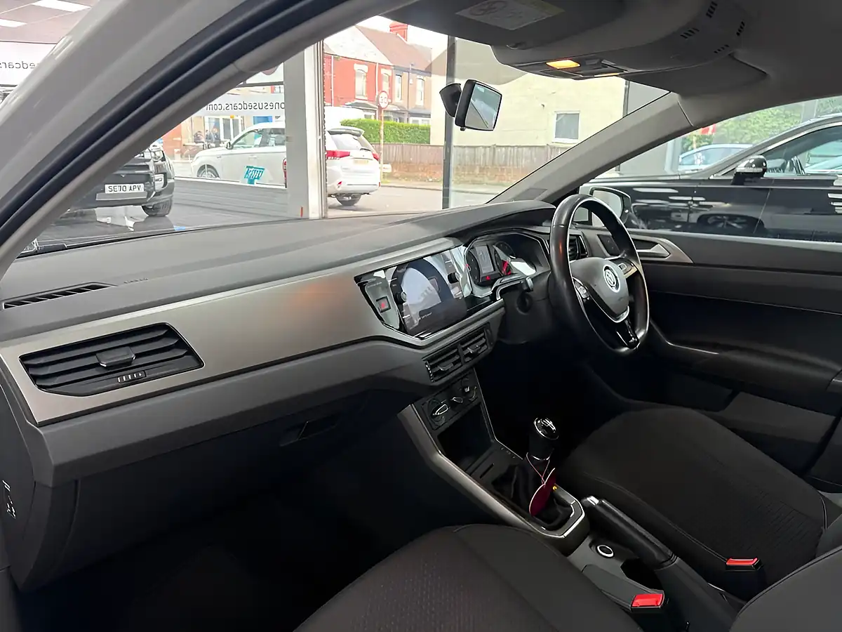 Used 2020 Volkswagen Polo Evo Match White - Interior and Exterior details 13
