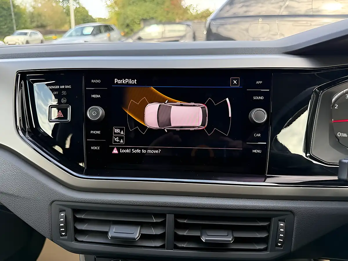 Used 2020 Volkswagen Polo Match Blue - Interior and Exterior details 10