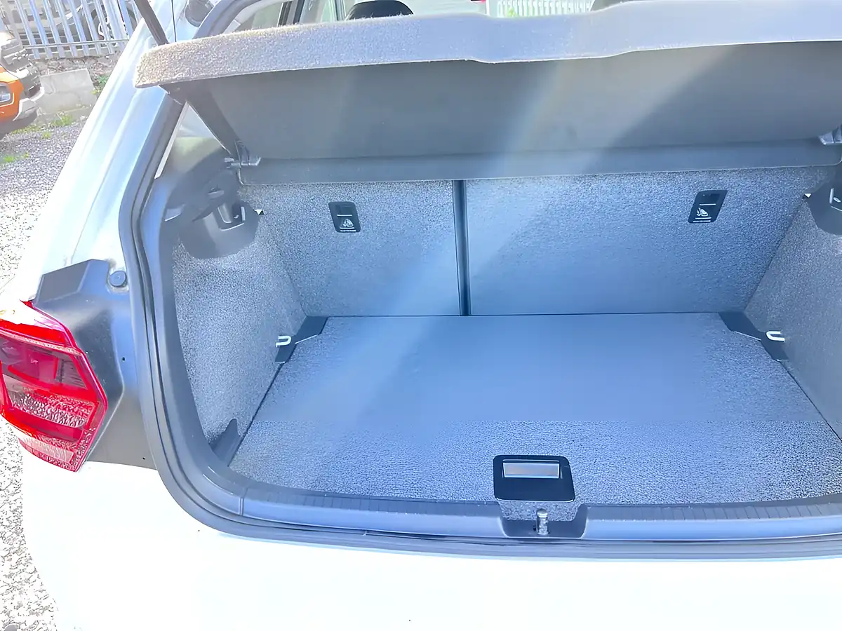 Used 2020 Volkswagen Polo Match White - Interior and Exterior details 17