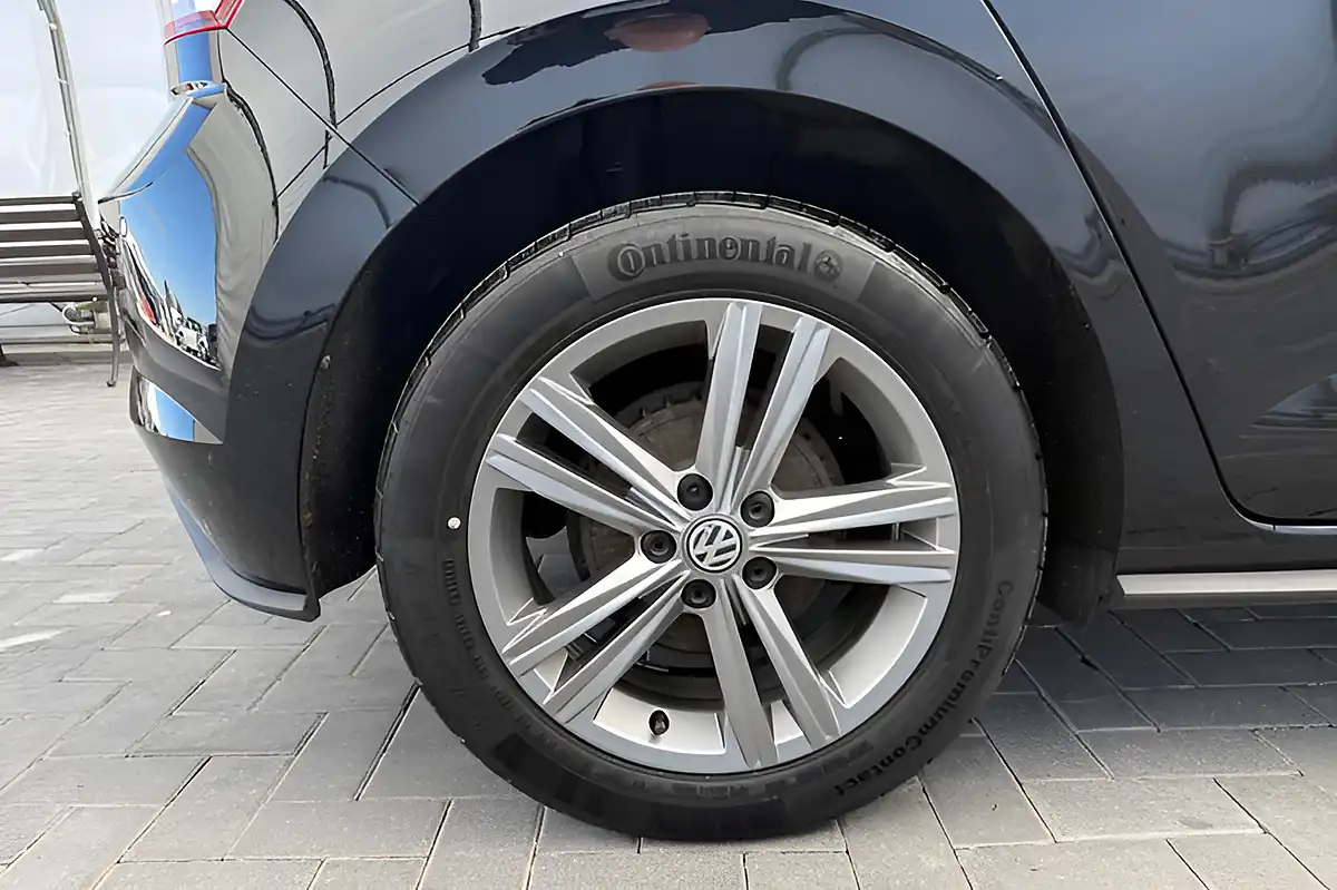Used 2020 Volkswagen Polo R-Line Black - Interior and Exterior details 15