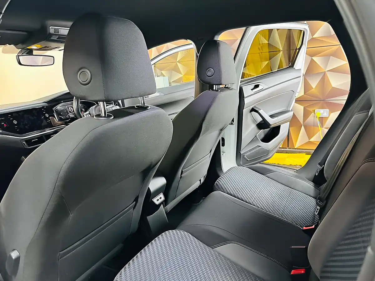 Used 2020 Volkswagen Polo R-Line White - Interior and Exterior details 20