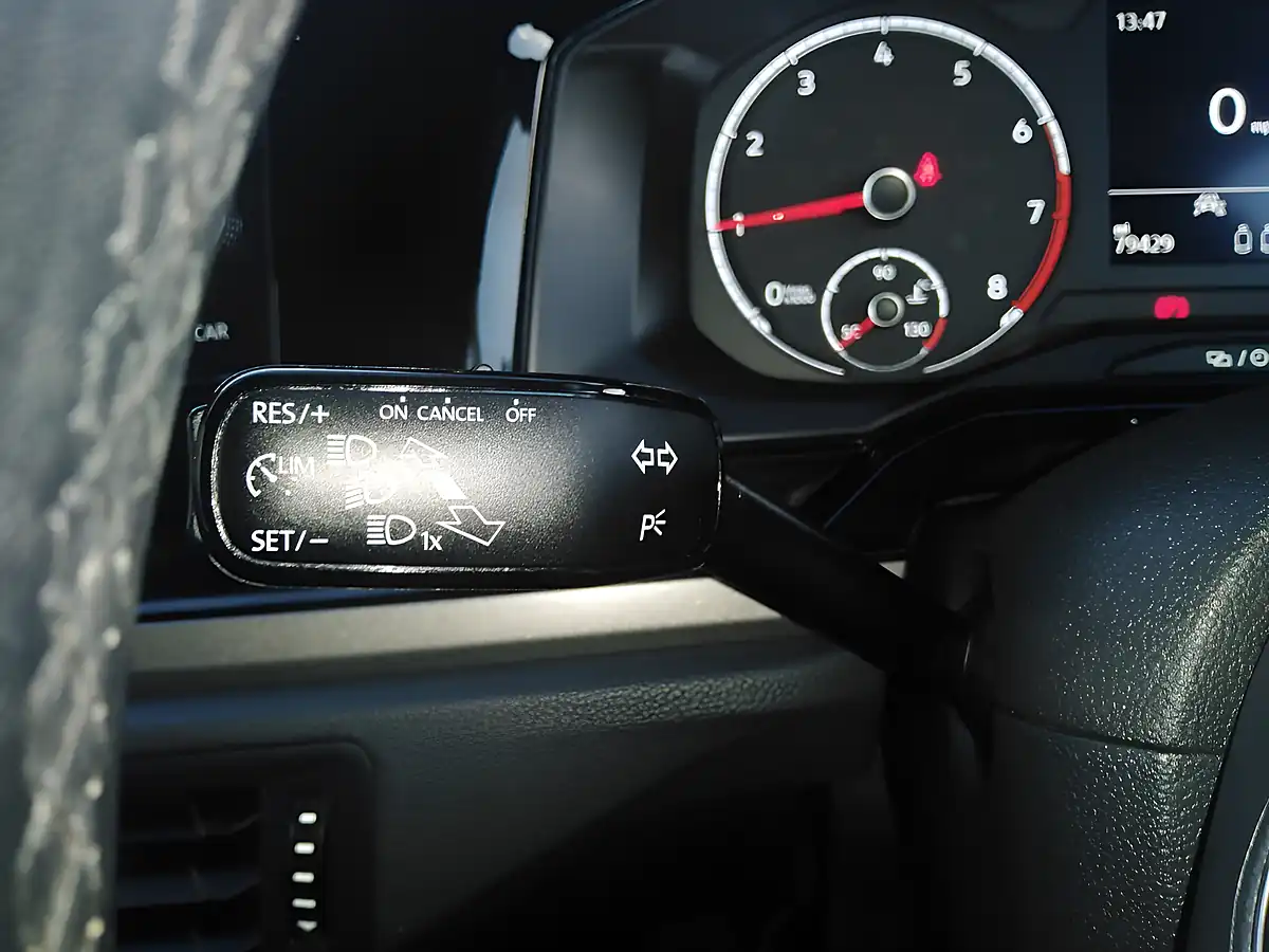 Used 2020 Volkswagen Polo Se Blue - Interior and Exterior details 13
