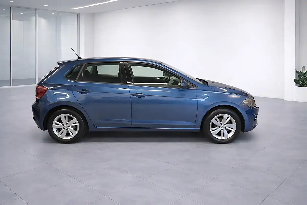 Used 2020 Volkswagen Polo Se Blue - Interior and Exterior details 2