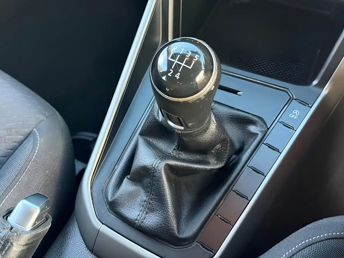 Used 2020 Volkswagen Polo Se Grey - Interior and Exterior details 10