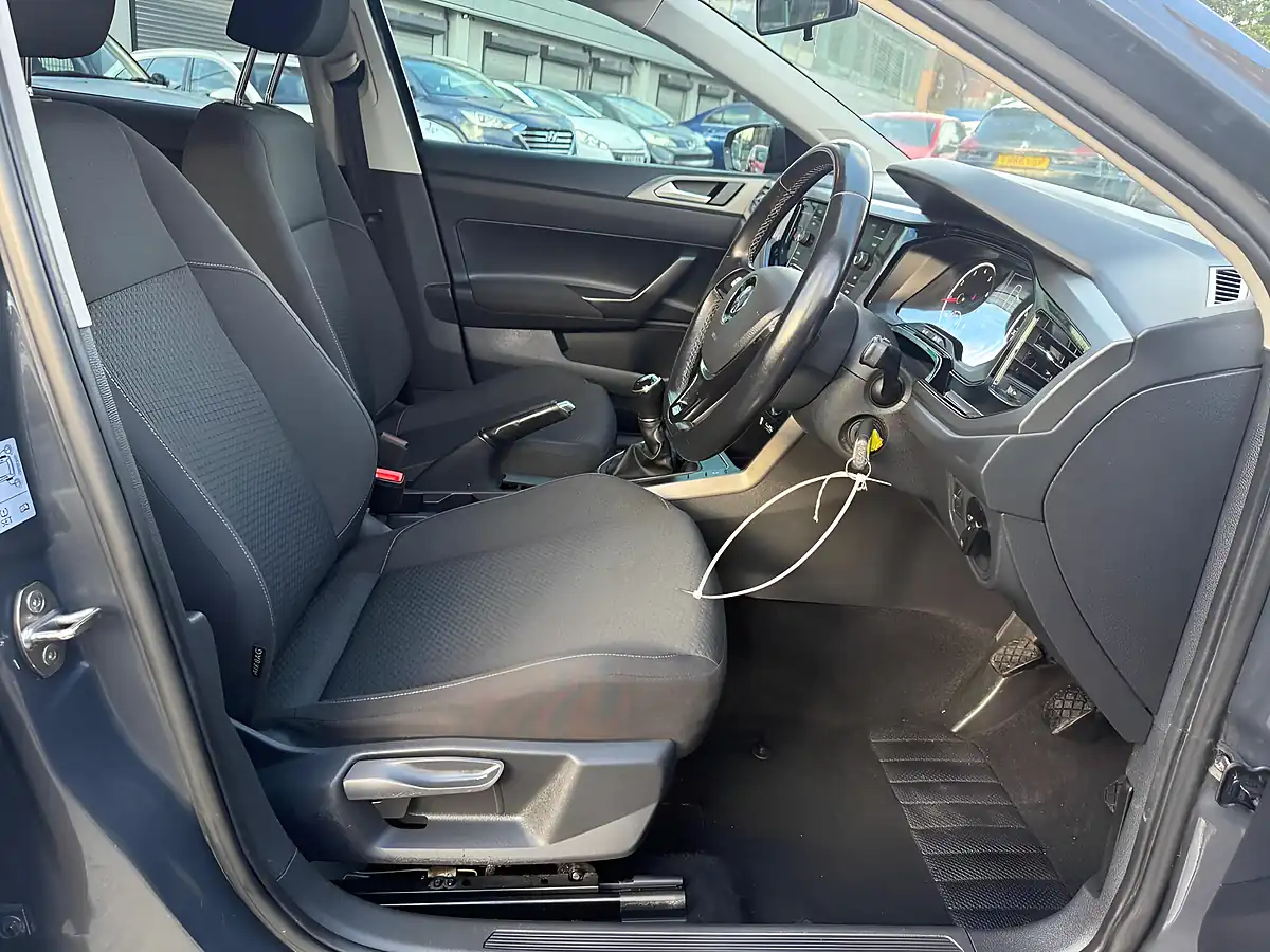 Used 2020 Volkswagen Polo Se Grey - Interior and Exterior details 11