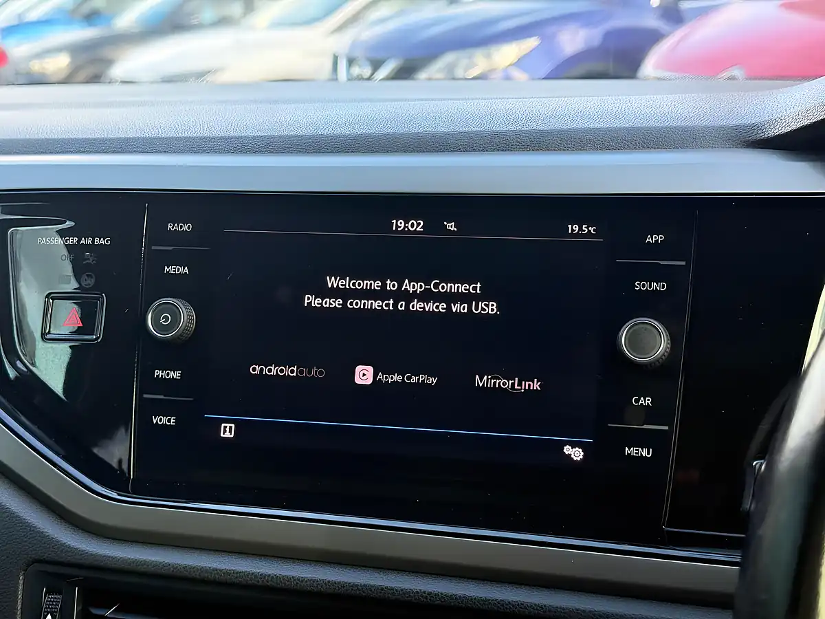 Used 2020 Volkswagen Polo Se Grey - Interior and Exterior details 17