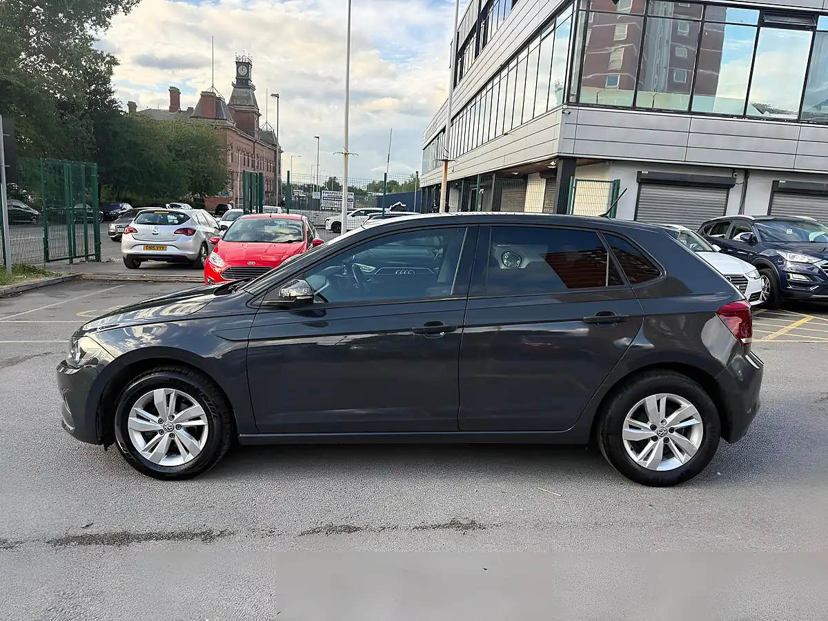 Used 2020 Volkswagen Polo Se Grey - Interior and Exterior details 6