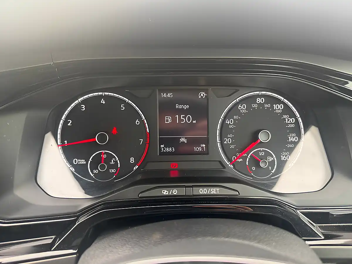 Used 2020 Volkswagen Polo Se Red - Interior and Exterior details 15